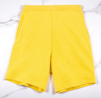 カナリアイエロー